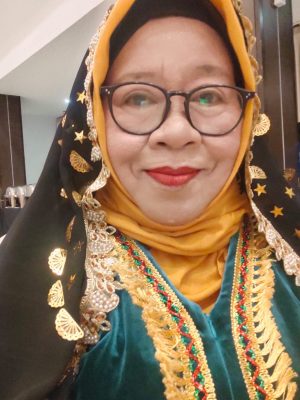 Dra. Indrijany Koping, M.Pd Dra. Indrijany Koping, M.Pd