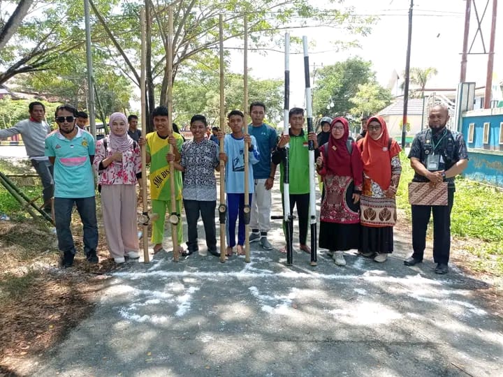 Festifal Pelajar Mopani Kab. Buol 2023 "Melestarikan Tradisi, Mencintai Budaya Daerah" Festifal Pelajar Mopani Kab. Buol 2023 "Melestarikan Tradisi, Mencintai Budaya Daerah"