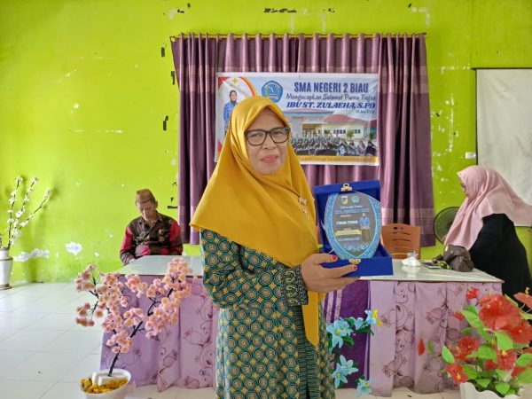 Melepas dengan Hormat, Mengenang dengan Bangga: Purna Tugas Ibu St. Zulaeha