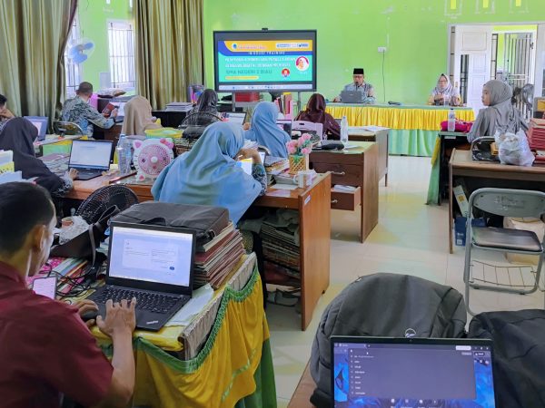 Menuju Pembelajaran Digital yang Inovatif, SMAN 2 Biau Selenggarakan IHT Administrasi Pembelajaran Berbasis Microsite